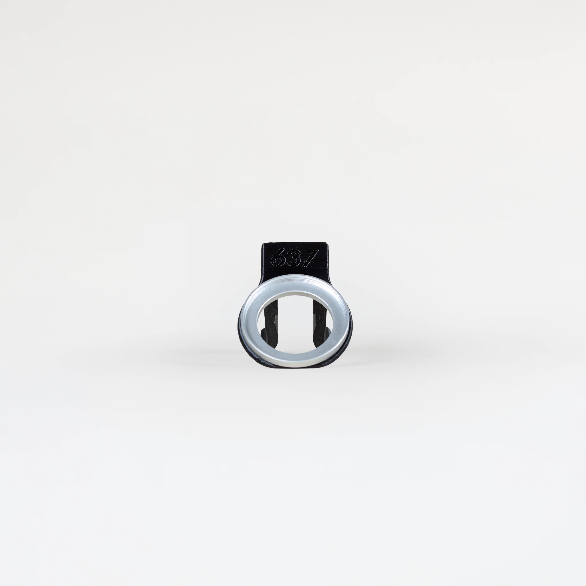 637 :: Adapter - Image 3