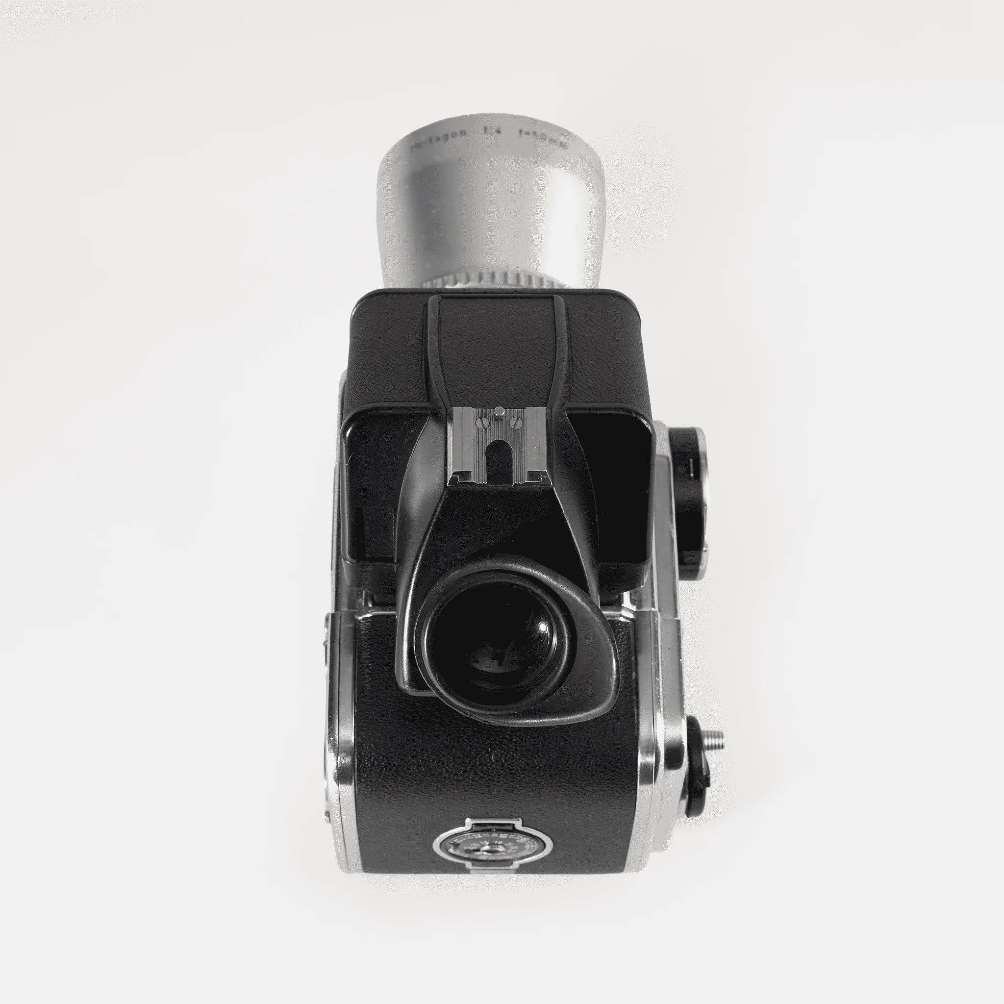 Hasselblad 500C + Distagon 4/50mm C | Prism Finder - Image 4
