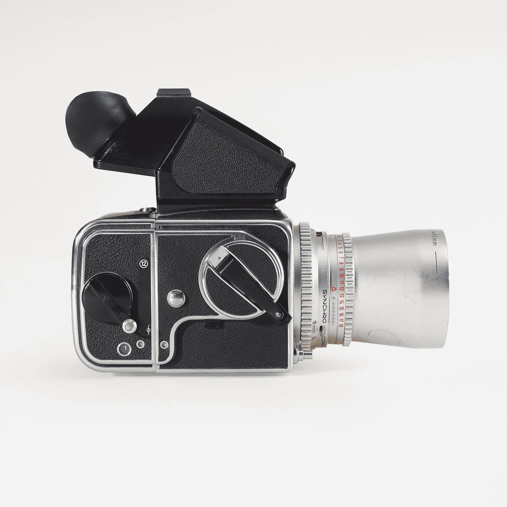 Hasselblad 500C + Distagon 4/50mm C | Prism Finder - Image 7