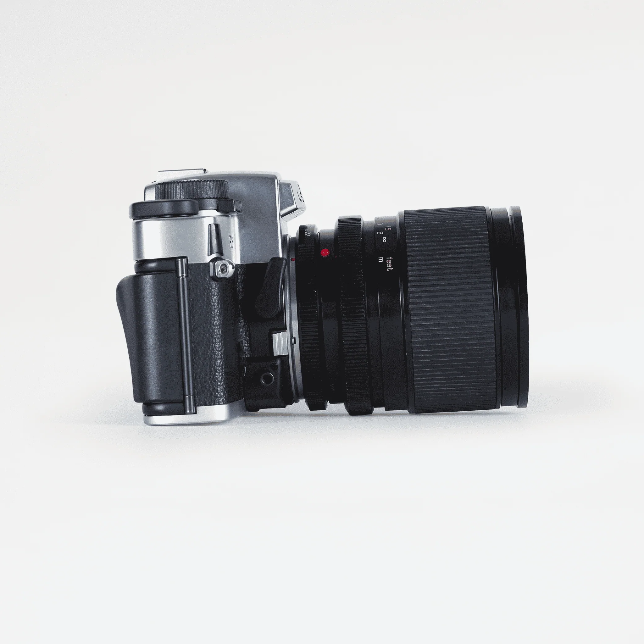 Leica R6 with Vario-Elmar-R 28-70mm f/3.5-4.5 - Image 9