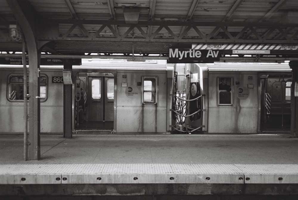 Lomography Lady Grey :: B&W - Image 7