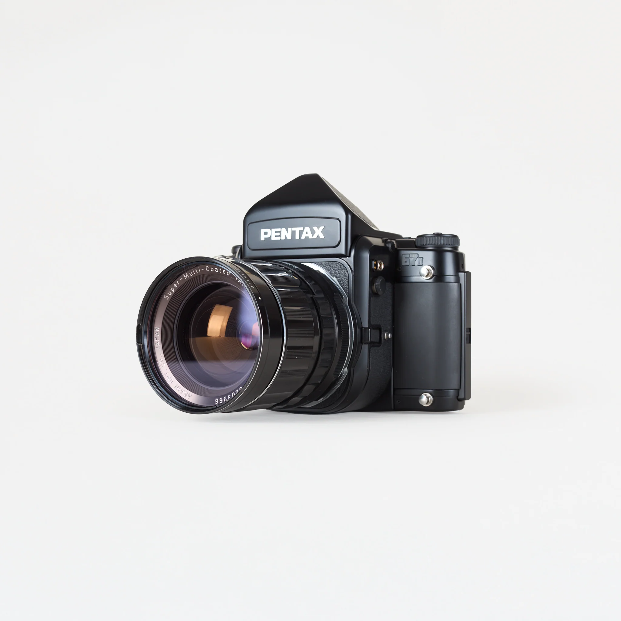 Pentax 67II With SMC 75mm 4.5 Lens - Image 2