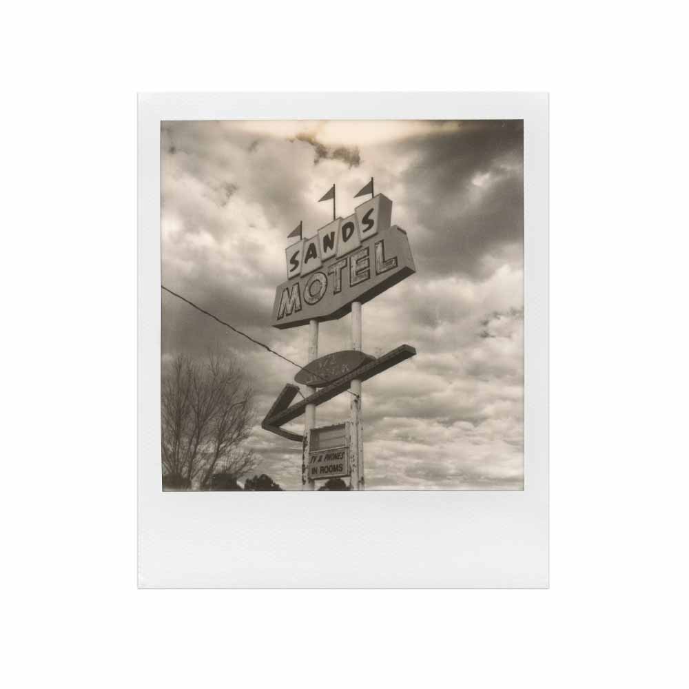 Polaroid i-Type :: B+W Film - Image 3
